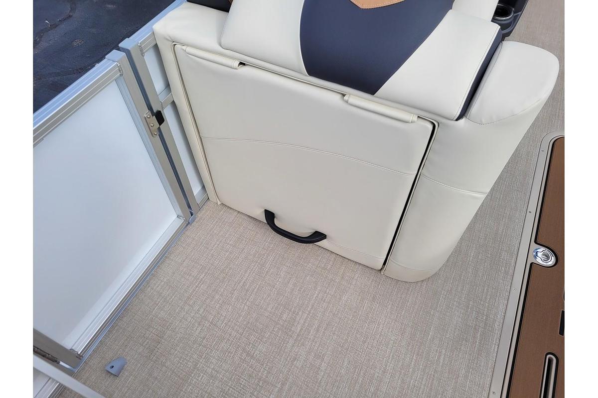 2026 Tahoe Pontoons 2385 LTZ Cruise Rear Bench 25" SP