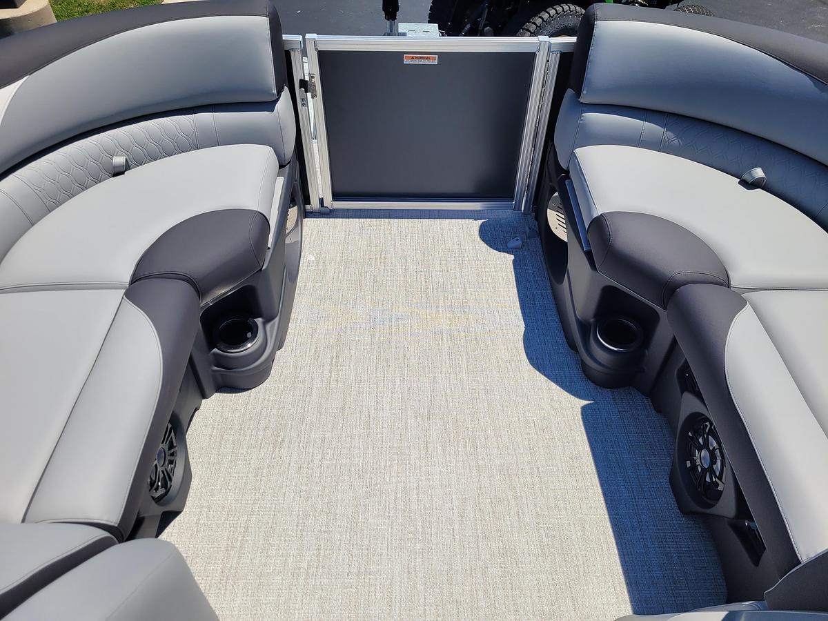 2026 Tahoe Pontoons 2385 LTZ Quad Lounger Shift SP25