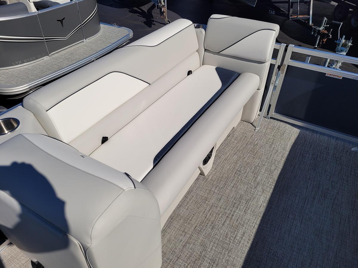 2026 Tahoe Pontoons 2180 Sport Cruise Rear Bench