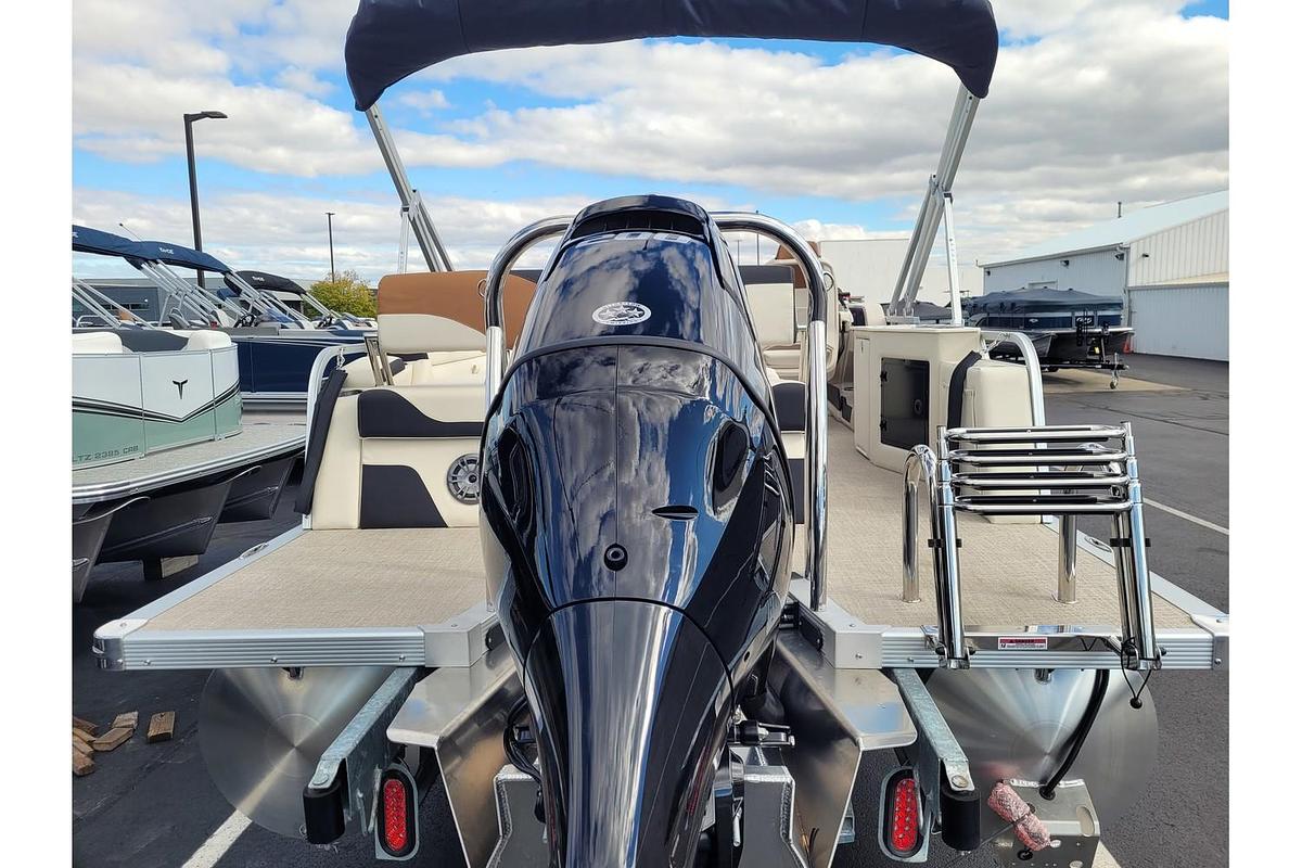 2026 Tahoe Pontoons 2385 LTZ Cruise Rear Bench 25" SP