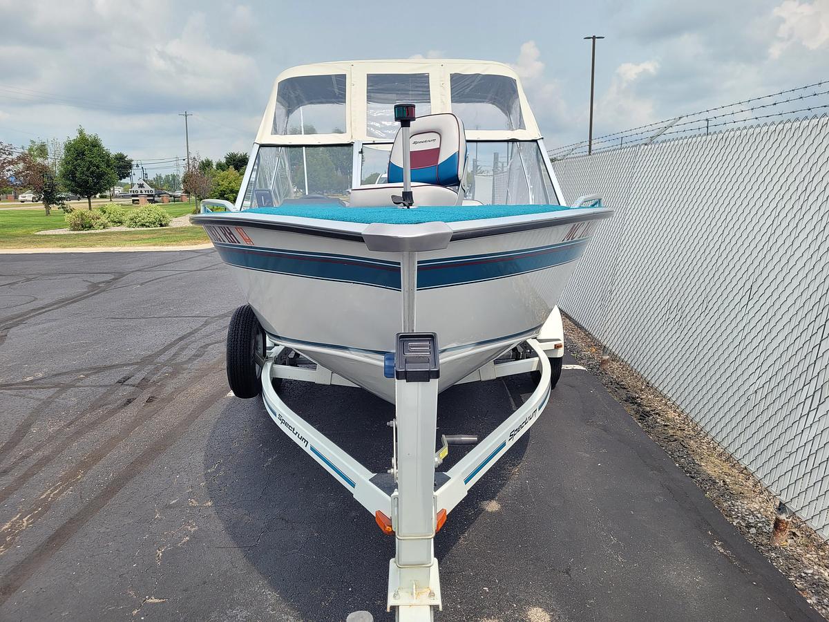 Used 1996 Spectrum 17 Avenger