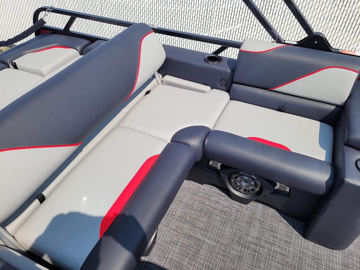 2027 Tahoe Pontoons 2180 Sport Versatile Rear Bench SP25