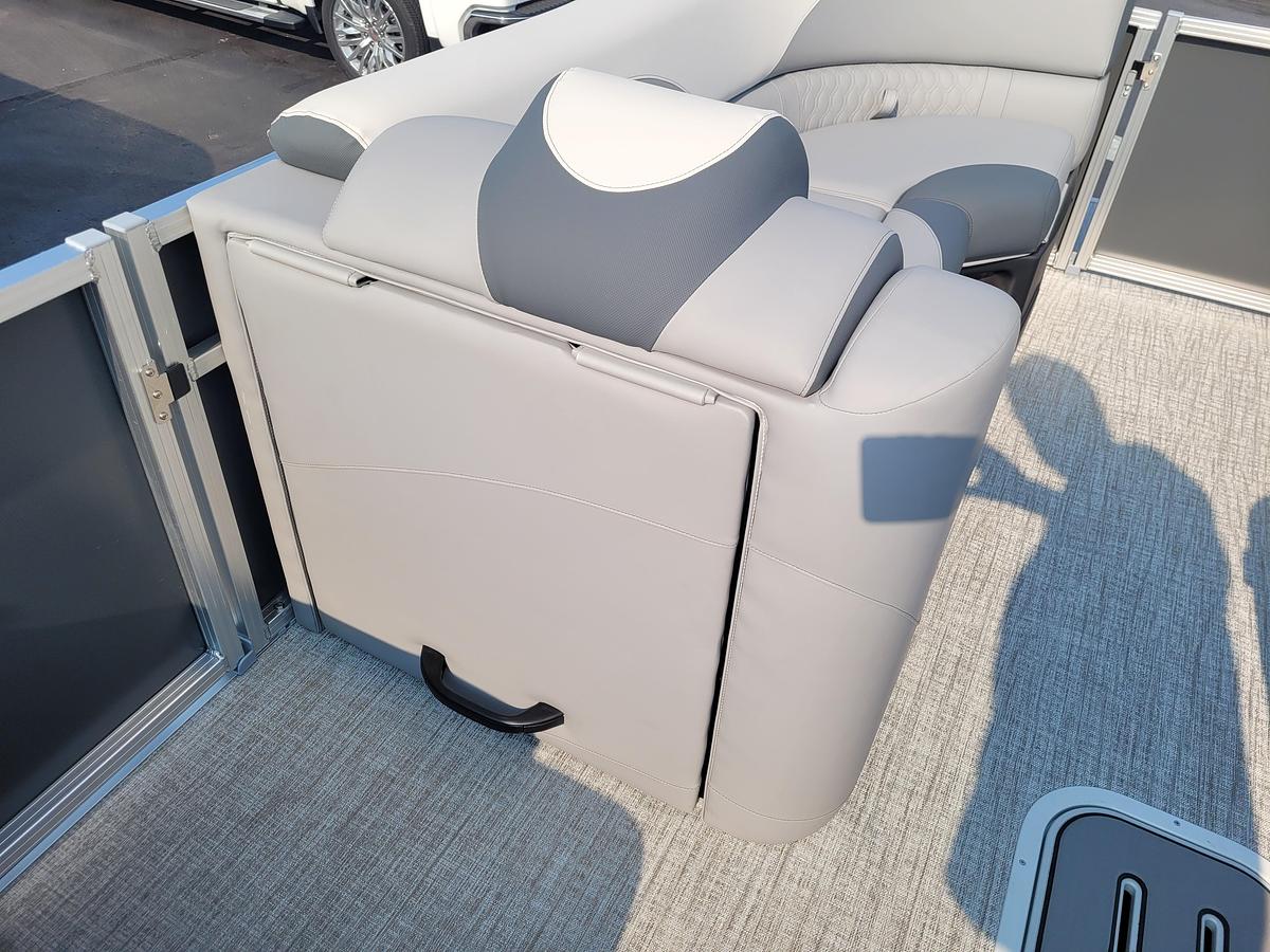 2026 Tahoe Pontoons 2385 LTZ Versatile Rear Lounger SP25