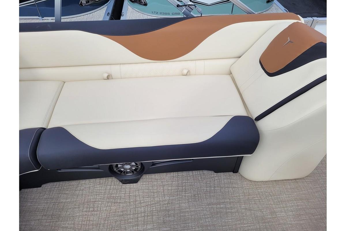 2026 Tahoe Pontoons 2385 LTZ Cruise Rear Bench 25" SP