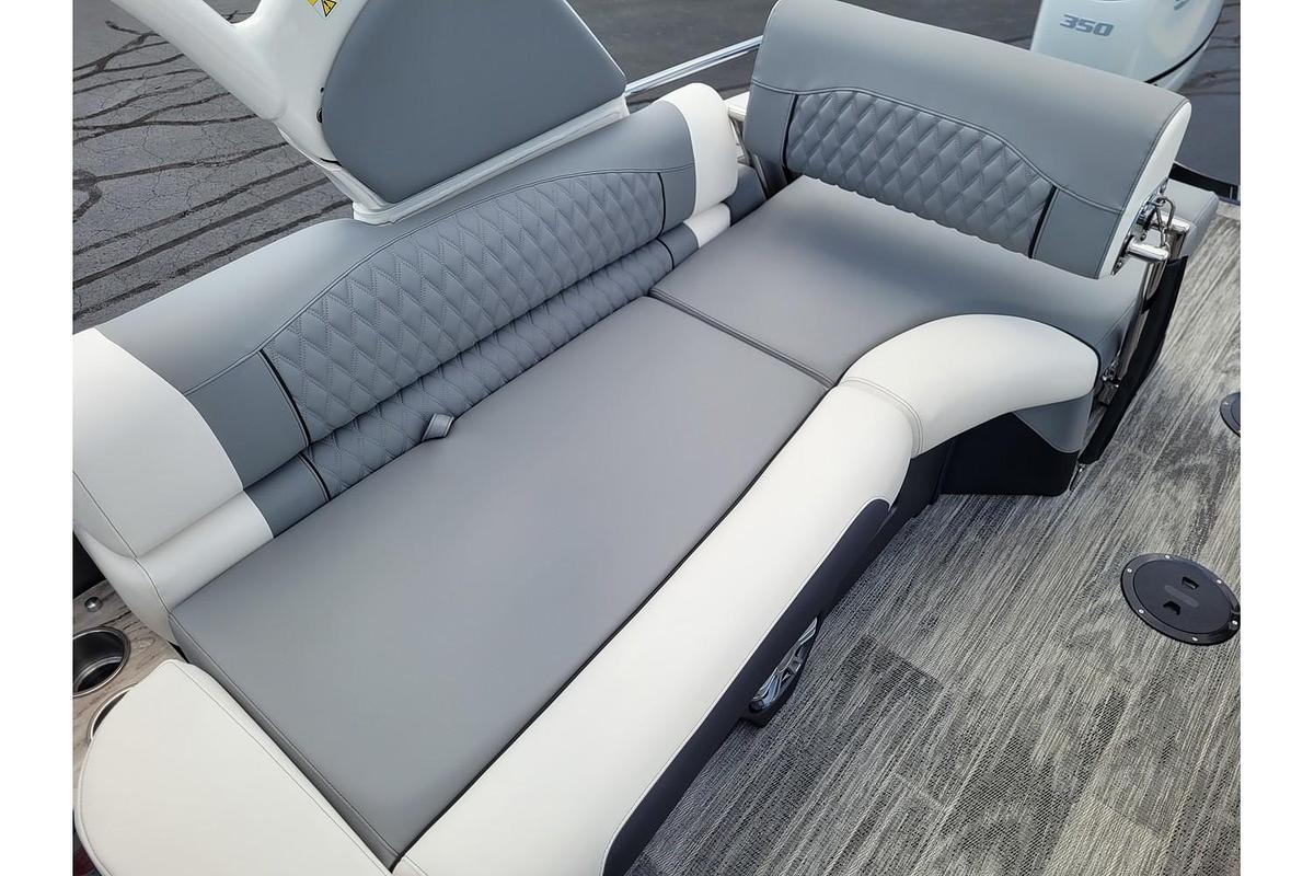 Used 2026 Tahoe Pontoons 2785 Grand Tahoe LTD Twin Quad Lounger Shift Windshield 27" WG