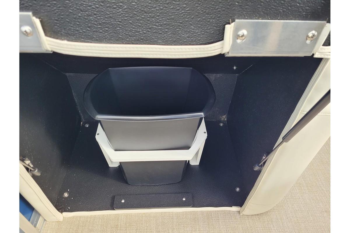 2026 Tahoe Pontoons 2385 LTZ Rear Fish