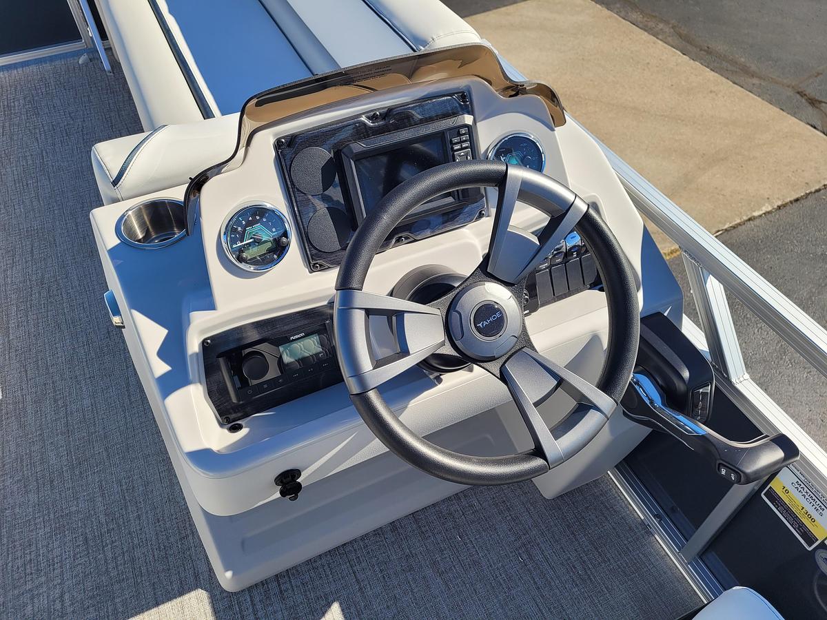 2026 Tahoe Pontoons 2180 Sport Cruise Rear Bench