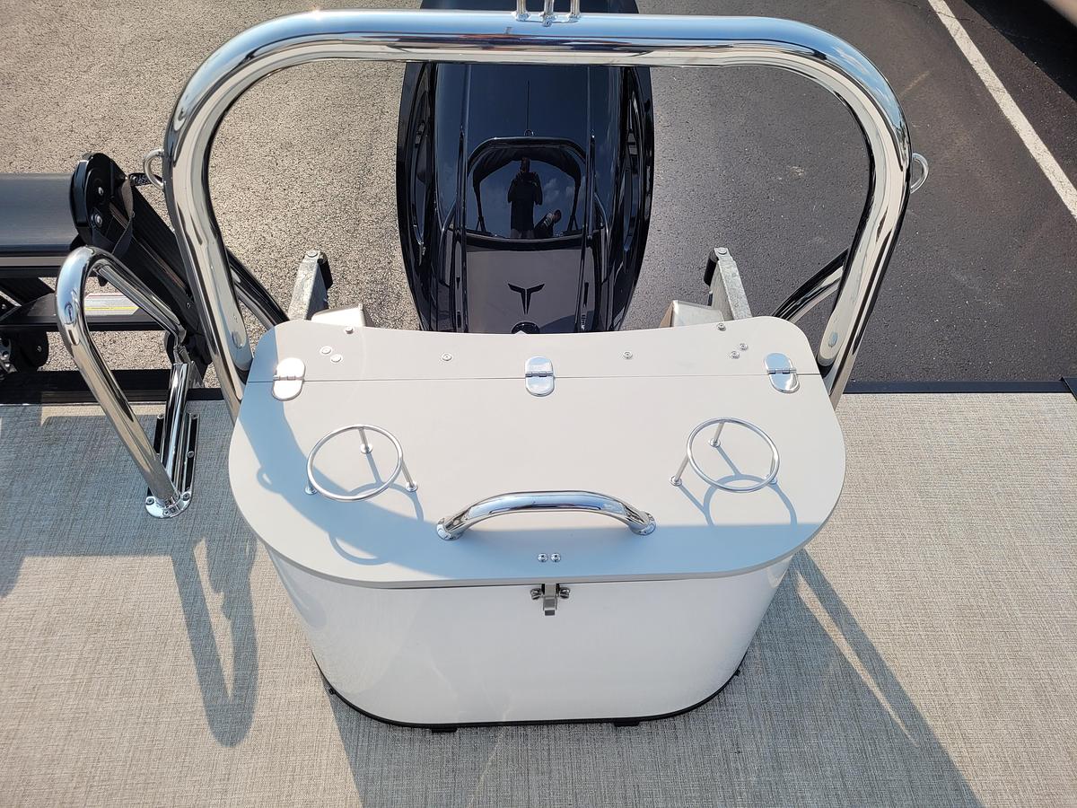 2027 Tahoe Pontoons 2385 LTZ Quad Lounger SP25