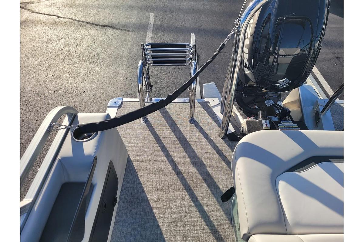 2026 Tahoe Pontoons 2185 Sport 85 Versatile Rear Bench 25" SP