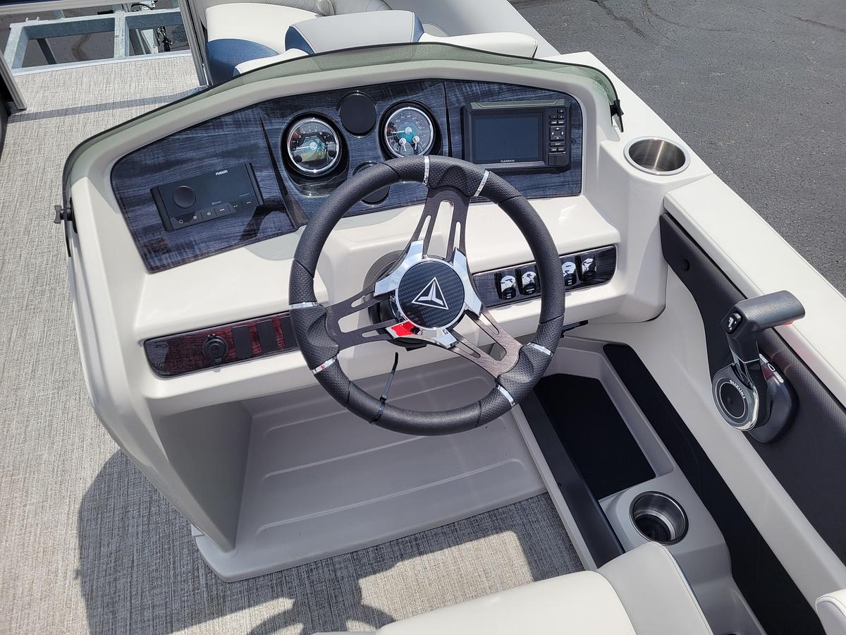 2026 Tahoe Pontoons 2185 LTZ Rear Fish