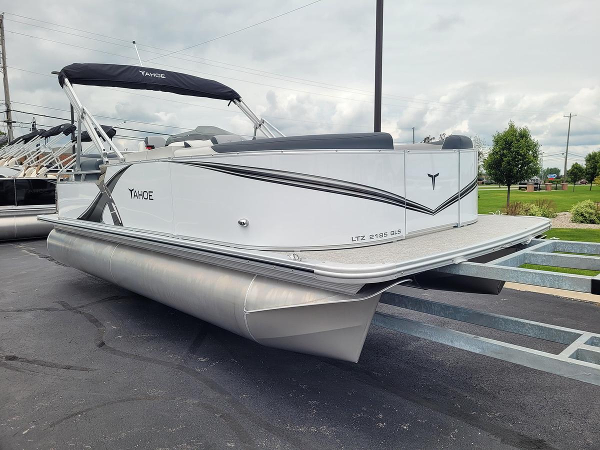 2026 Tahoe Pontoons 2185 LTZ Quad Lounger Shift