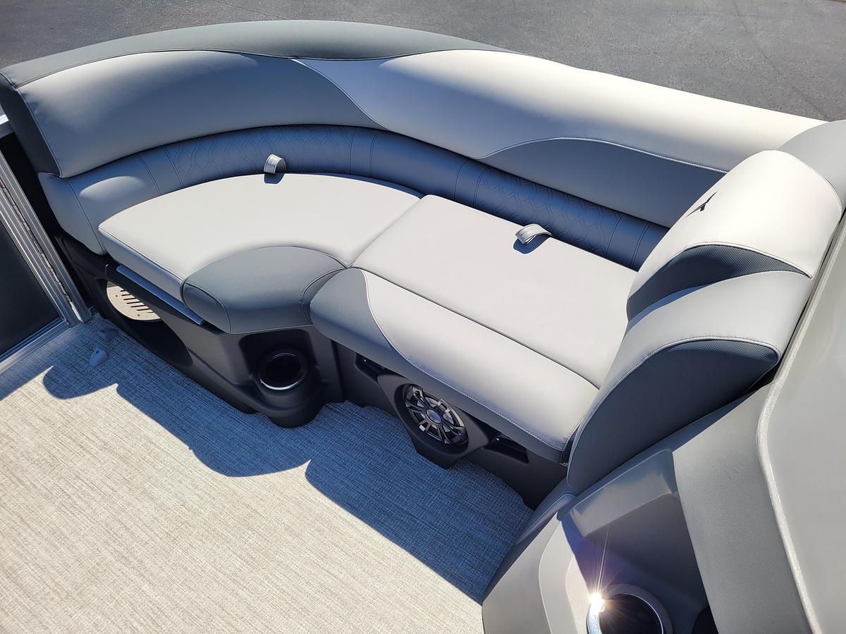 2026 Tahoe Pontoons 2385 LTZ Verstaile Rear Lounger