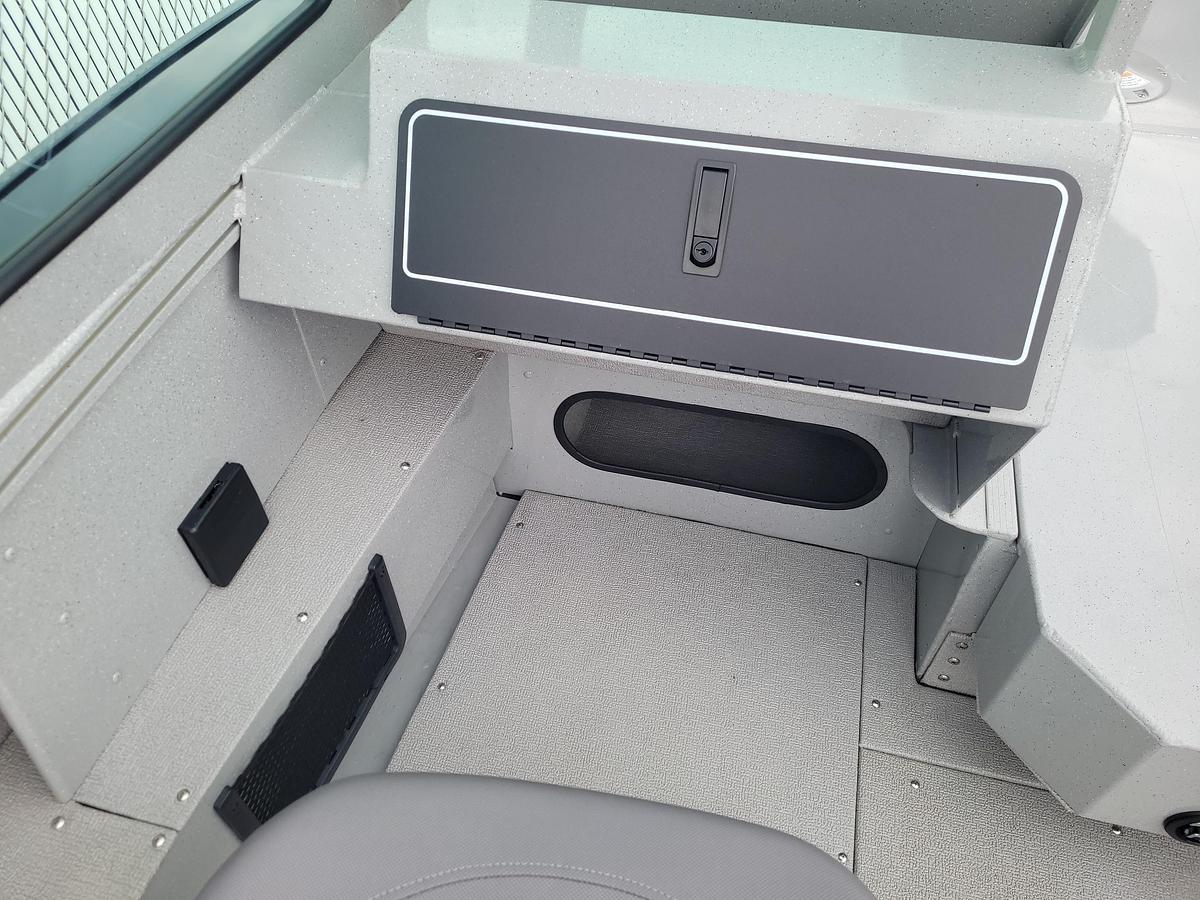 2026 Smoker Craft Avenger 188 HD PRO