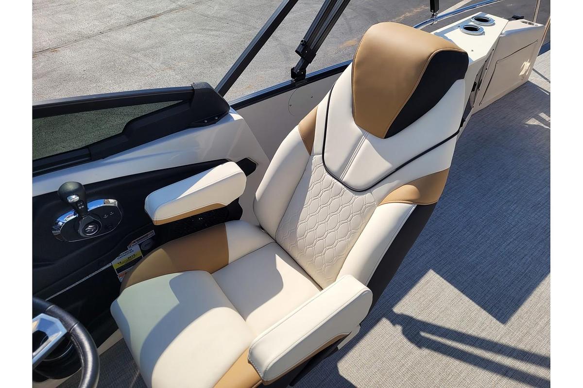 2025 Tahoe Pontoons 2585 Cascade Cruise Rear Bench Windshield 25" WG