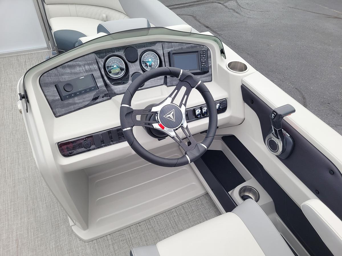 2026 Tahoe Pontoons 2185 LTZ Quad Lounger Shift