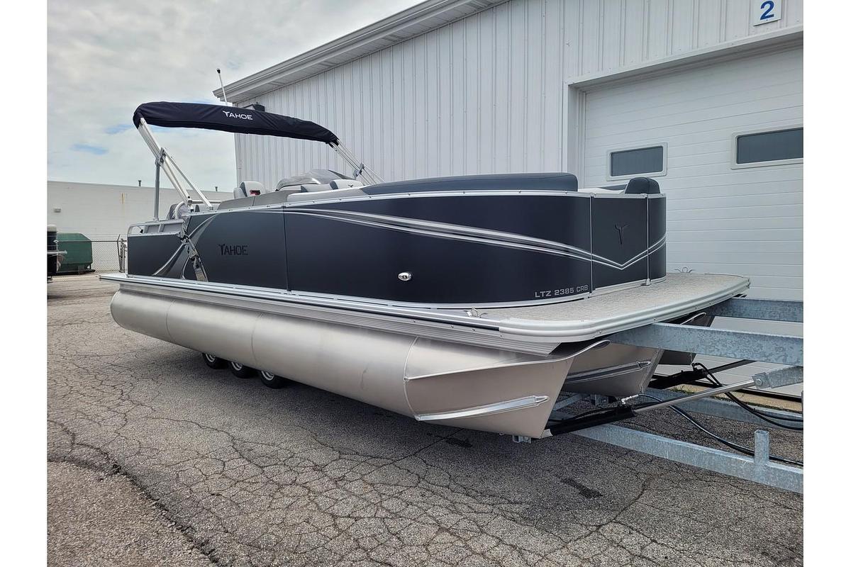 2025 Tahoe Pontoons 2385 LTZ Cruise Rear Bench 25" SP