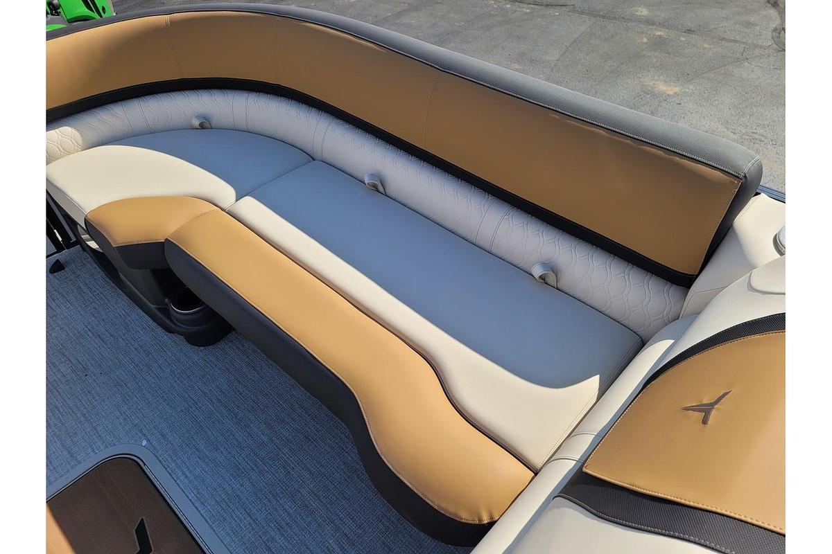2025 Tahoe Pontoons 2585 Cascade Cruise Rear Bench Windshield 25" WG