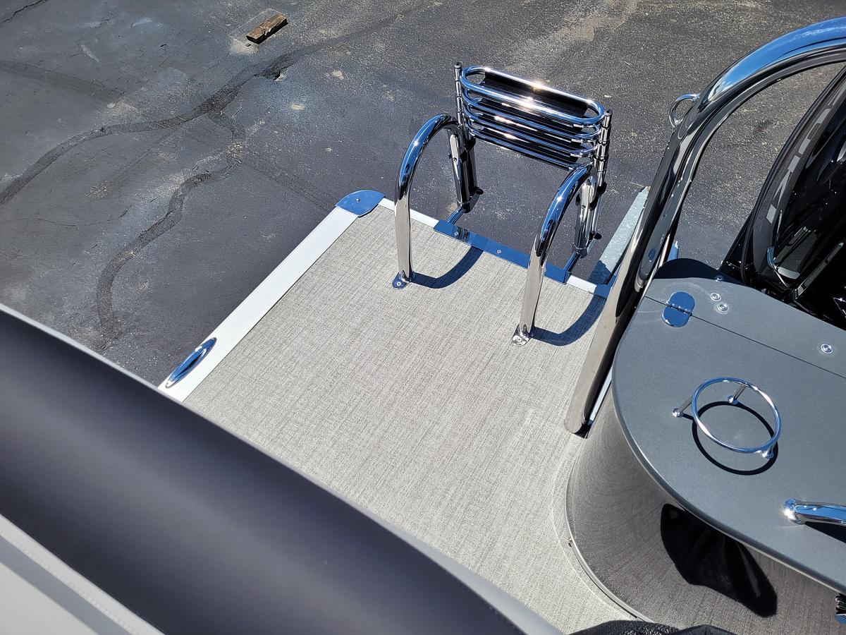 2026 Tahoe Pontoons 2385 LTZ Quad Lounger Shift SP25