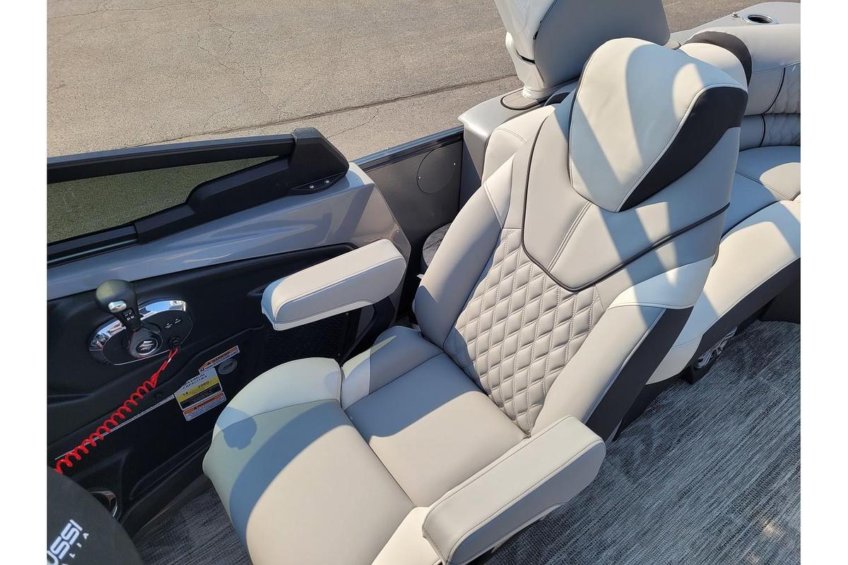 2025 Tahoe Pontoons 2585 Grand Tahoe LTD Elite Winshield 27" WG