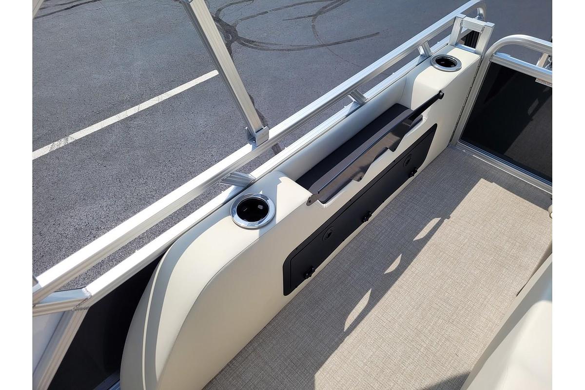 2026 Tahoe Pontoons 2385 LTZ Versatile Rear Lounger 25" SP