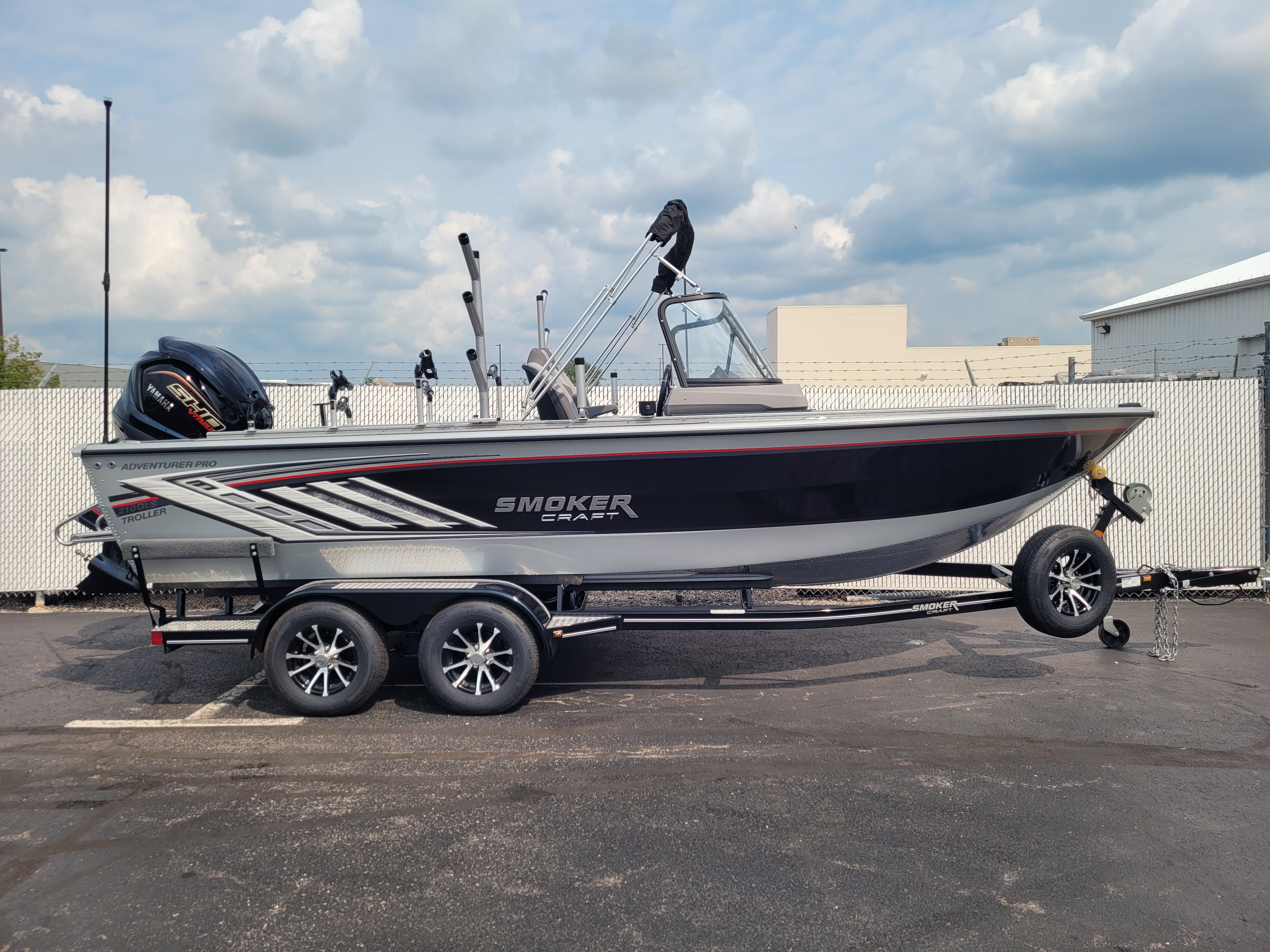 2025 Smoker Craft 210 Adventurer GLS PRO Troller