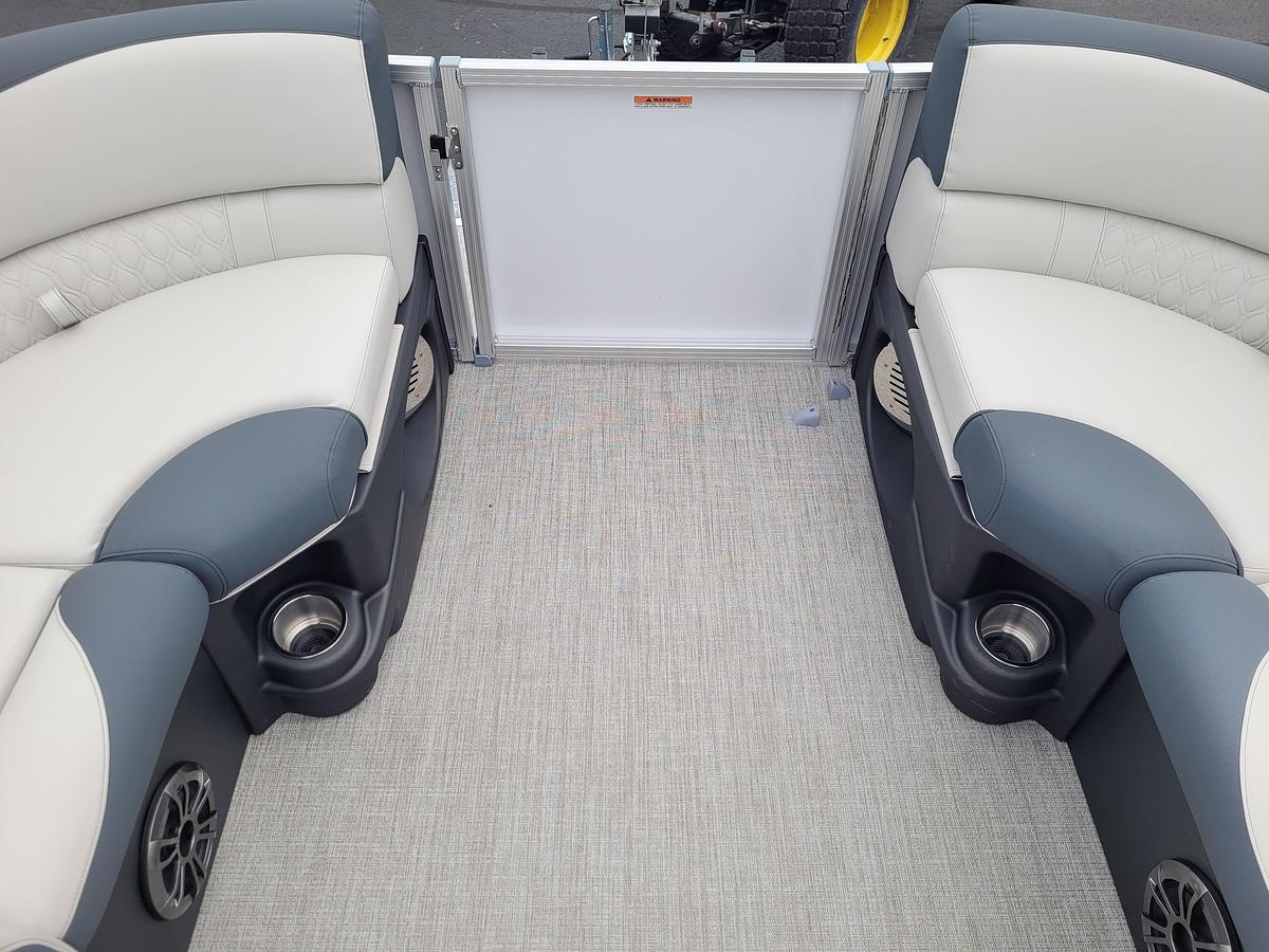 2026 Tahoe Pontoons 2185 LTZ Quad Lounger Shift