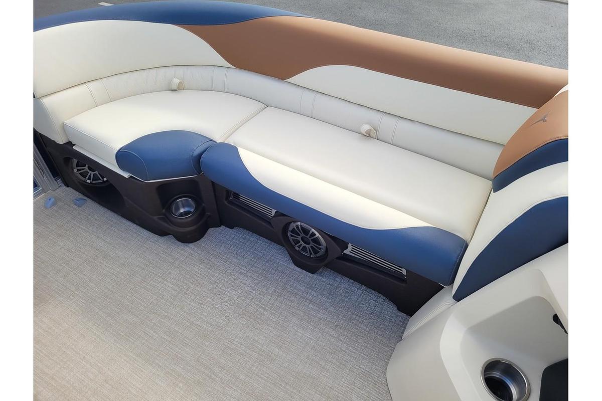 2026 Tahoe Pontoons 2385 LTZ Rear Fish