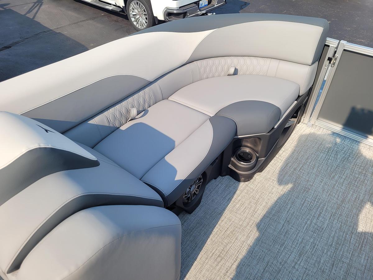 2026 Tahoe Pontoons 2385 LTZ Versatile Rear Lounger SP25
