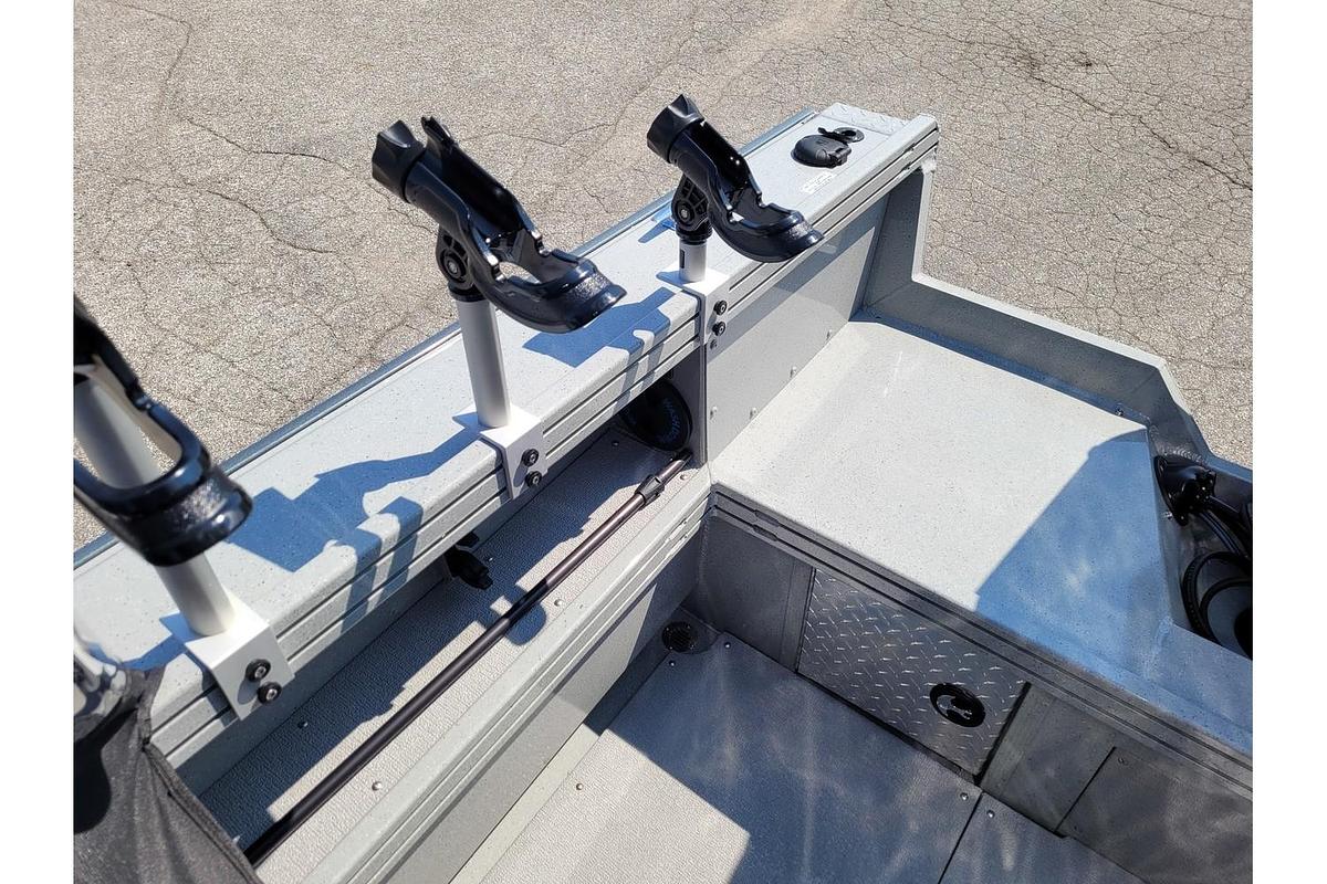 2025 Smoker Craft Phantom 18 X2