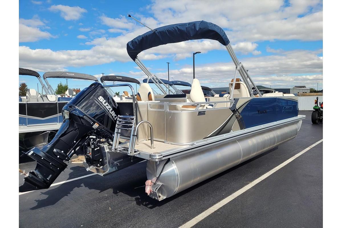 2026 Tahoe Pontoons 2385 LTZ Rear Fish