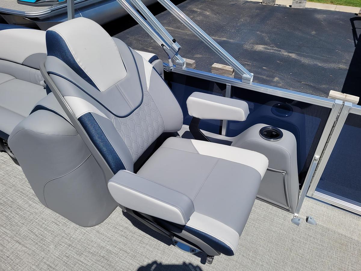2026 Tahoe Pontoons 2385 LTZ Quad Lounger SP25