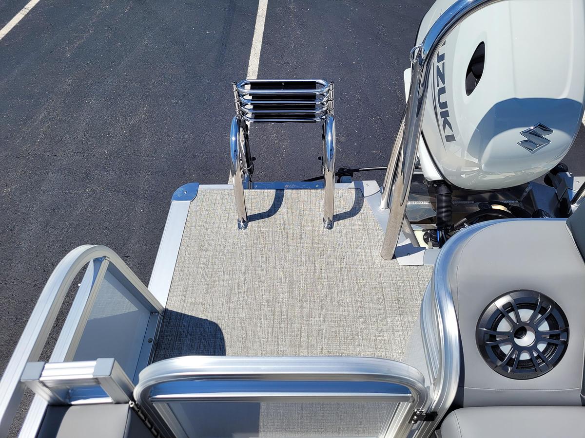 2026 Tahoe Pontoons 2385 LTZ Verstaile Rear Lounger