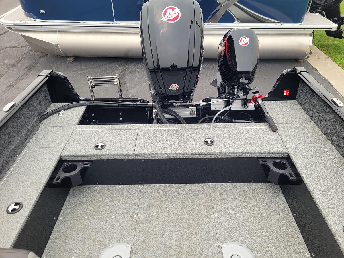 Used 2026 Lund 1800 Explorer Outfitter Edition