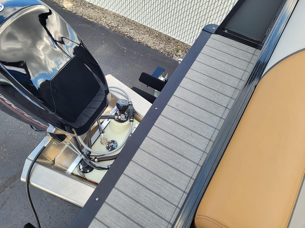 2027 Tahoe Pontoons 1575 Sport Cruise