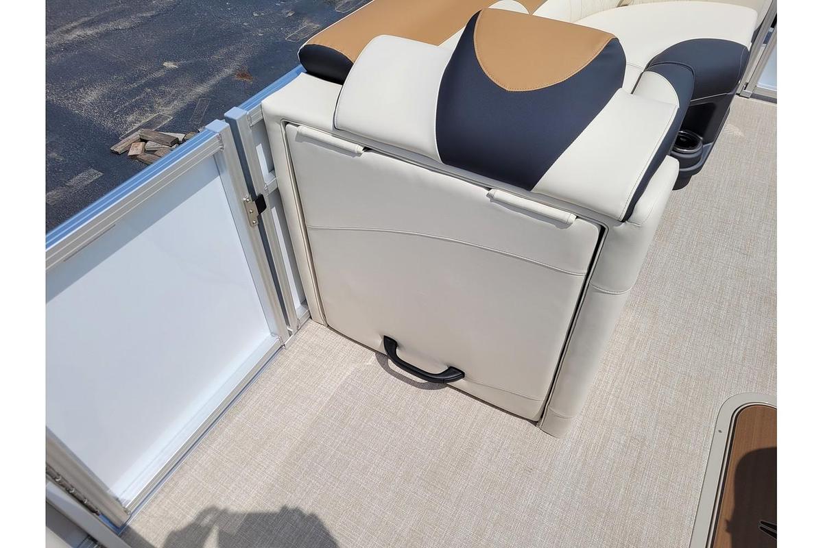 2026 Tahoe Pontoons 2385 LTZ Versatile Rear Lounger 25" SP