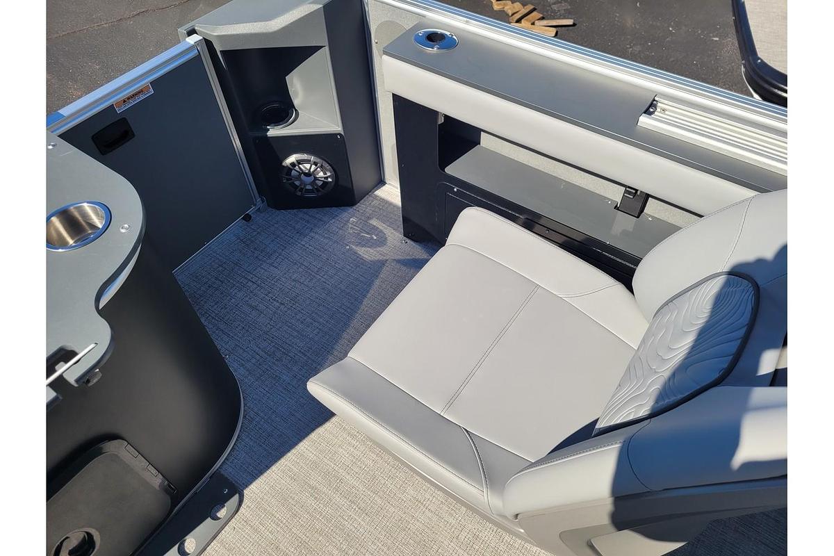 2026 Tahoe Pontoons 2585 GEOfish Center Console CRF 25" SP