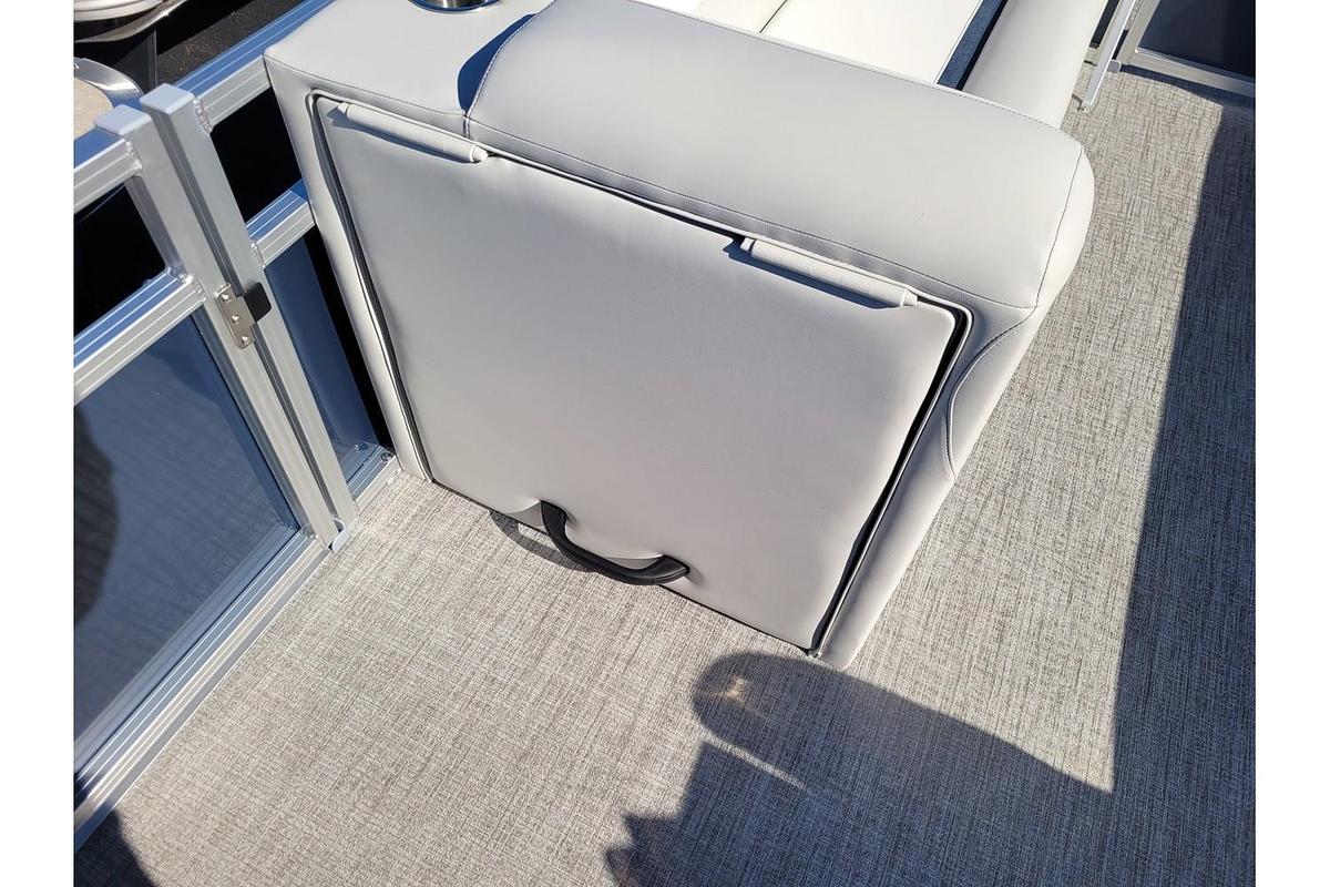 2026 Tahoe Pontoons 2180 Sport Cruise Rear Bench