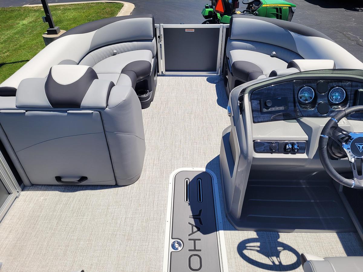 2026 Tahoe Pontoons 2385 LTZ Quad Lounger Shift SP25