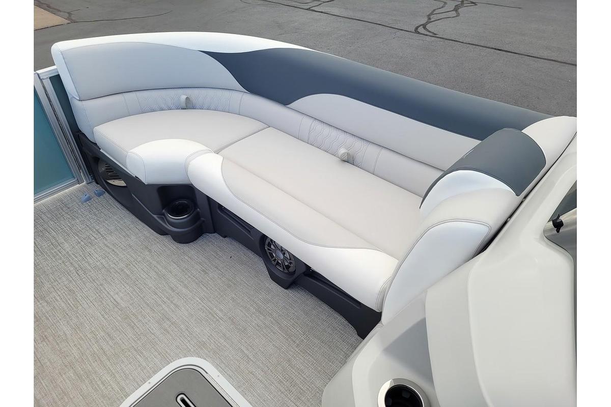 2026 Tahoe Pontoons 2385 LTZ Cruise Rear Bench 25" SP