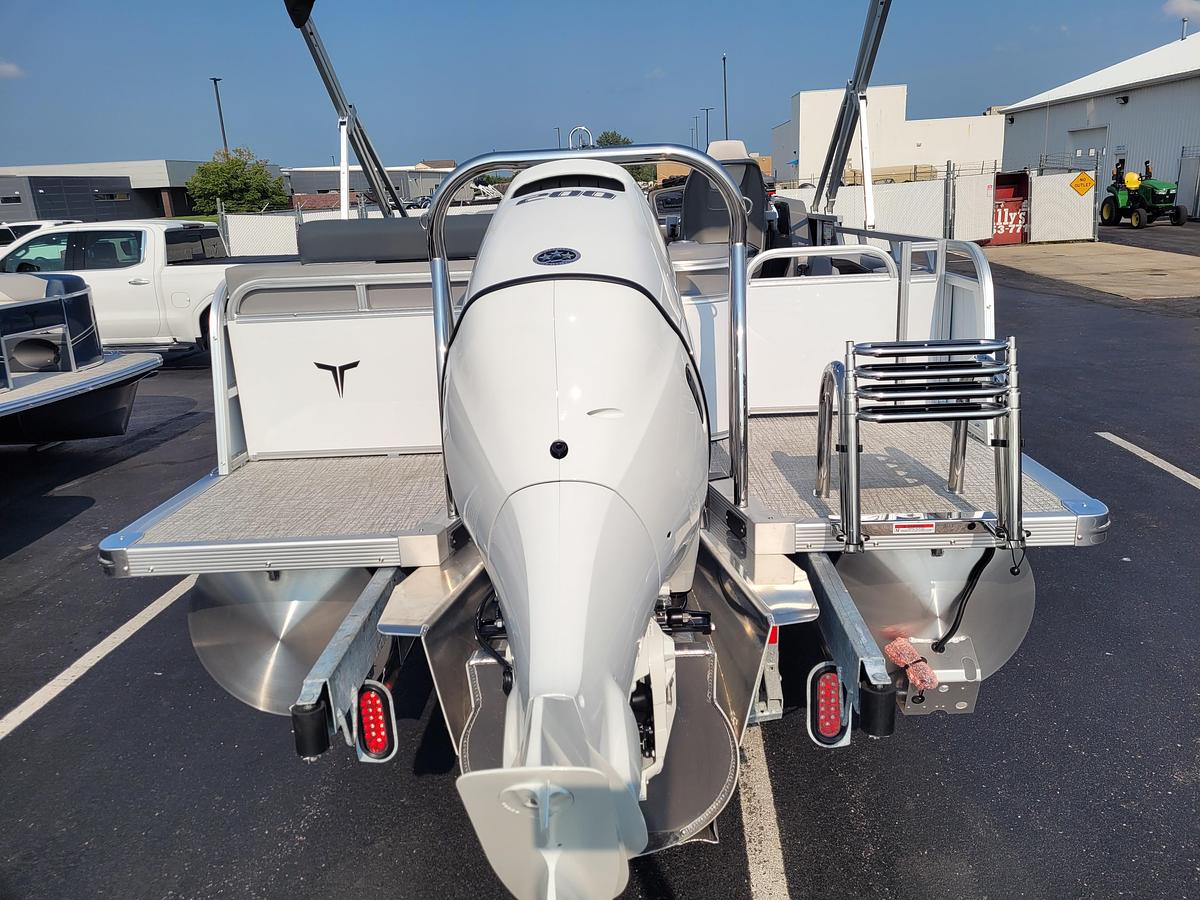 2026 Tahoe Pontoons 2385 LTZ Versatile Rear Lounger SP25