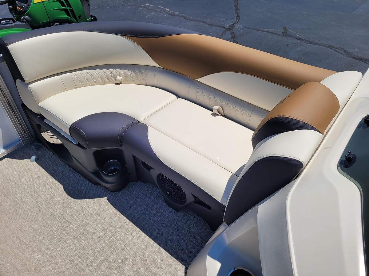 2026 Tahoe Pontoons 2385 LTZ Quad Lounger Shift SP25