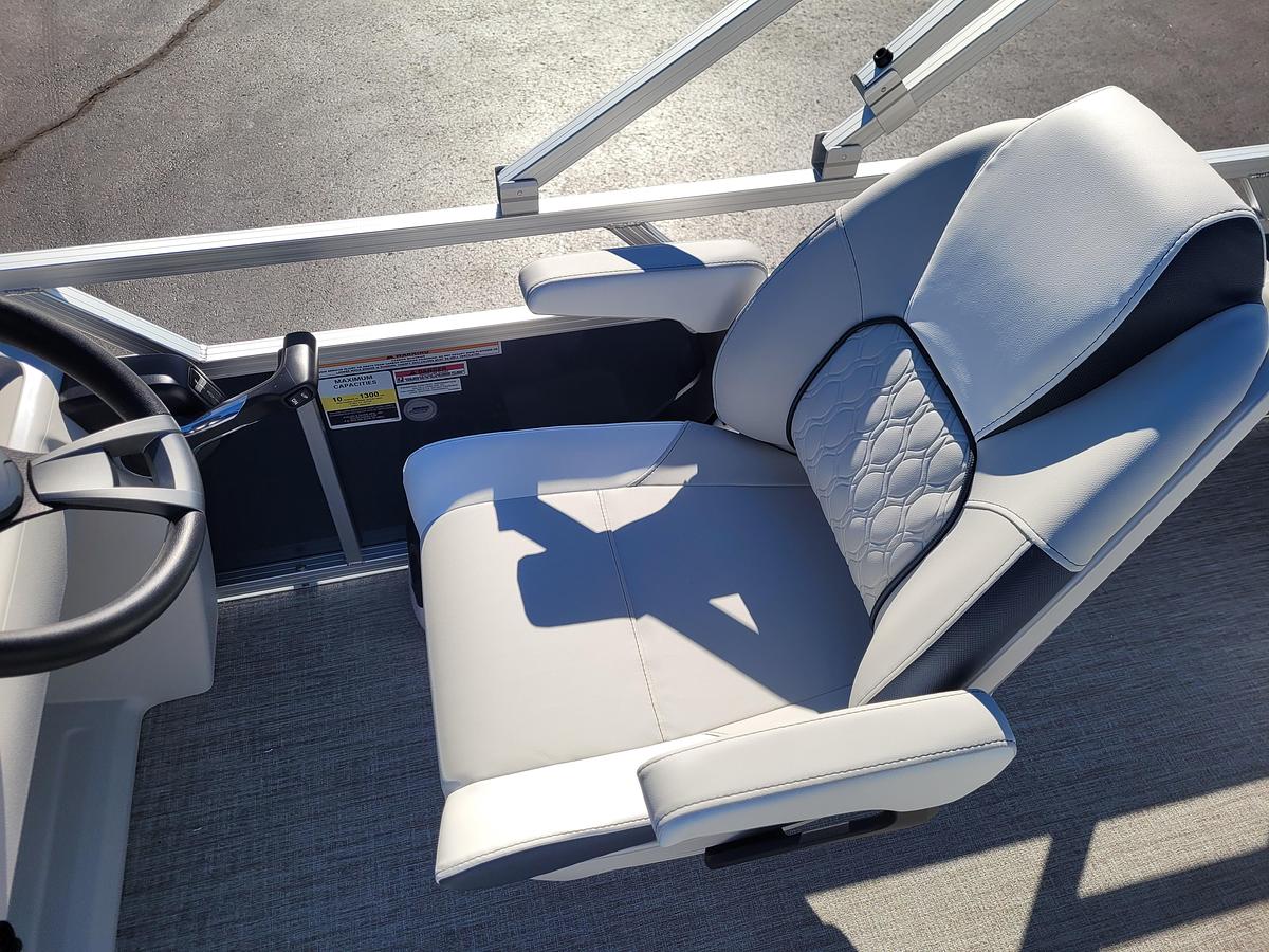 2026 Tahoe Pontoons 2180 Sport Cruise Rear Bench