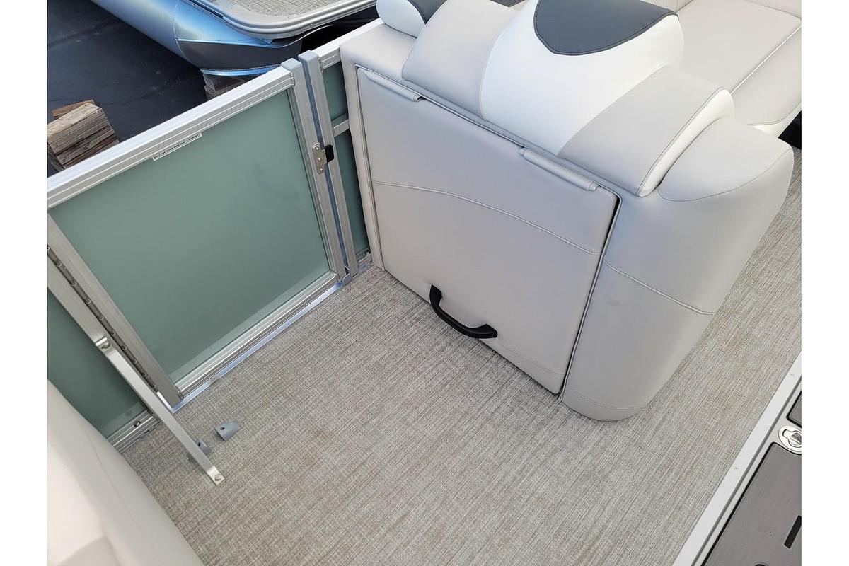 2026 Tahoe Pontoons 2385 LTZ Cruise Rear Bench 25" SP