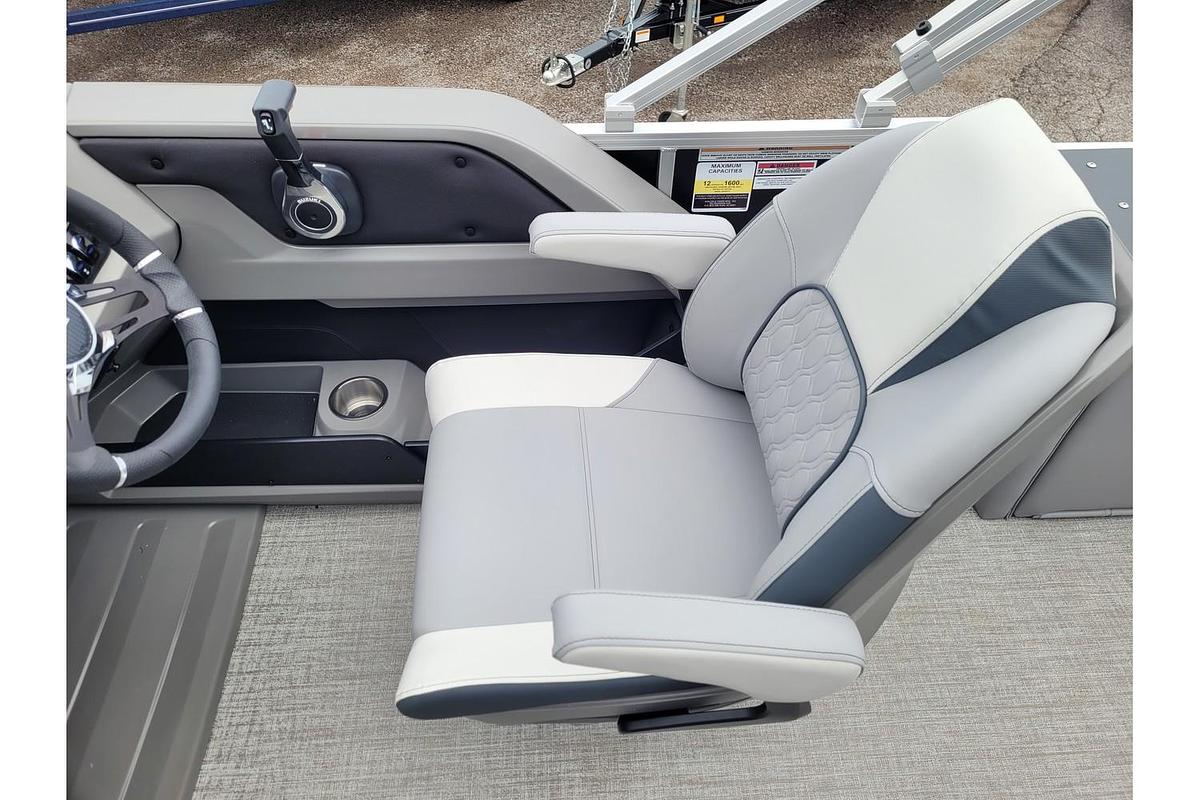 2025 Tahoe Pontoons 2385 LTZ Cruise Rear Bench 25" SP
