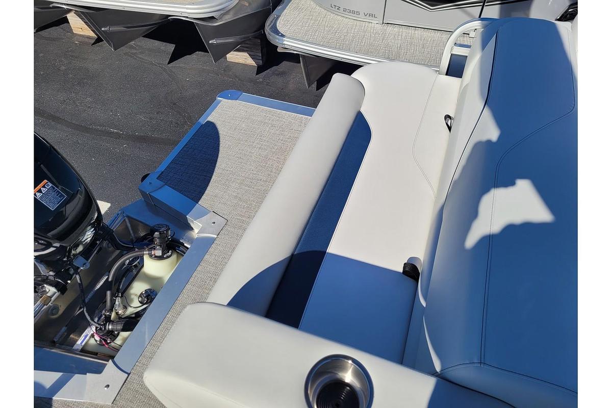 2026 Tahoe Pontoons 2180 Sport Cruise Rear Bench