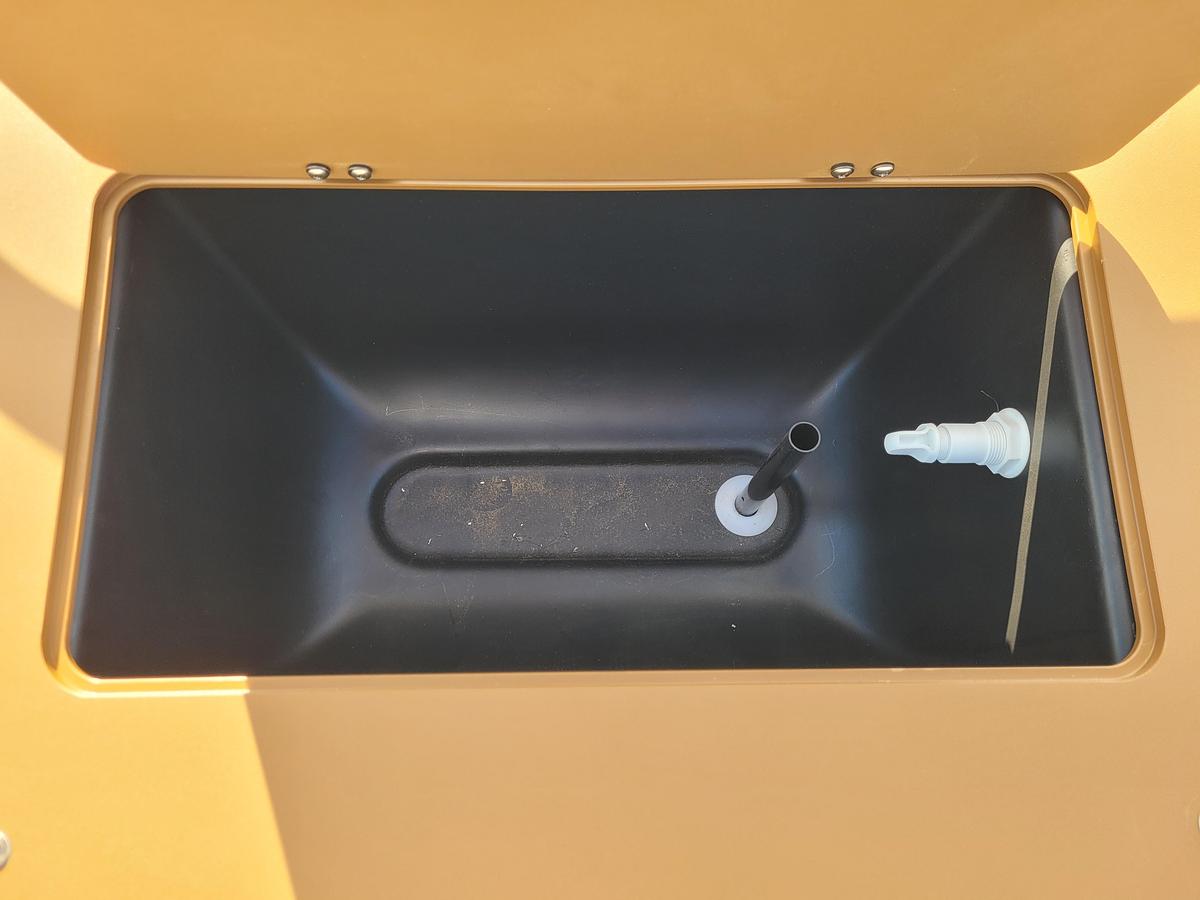 2027 Tahoe Pontoons 2385 Sport 85 Rear Fish SP25