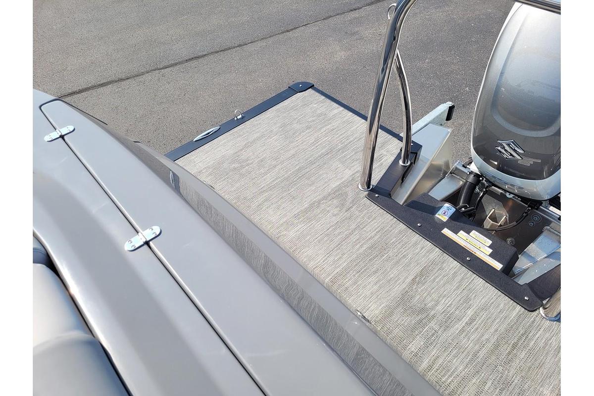 2025 Tahoe Pontoons 2585 Grand Tahoe LTD Elite Winshield 27" WG