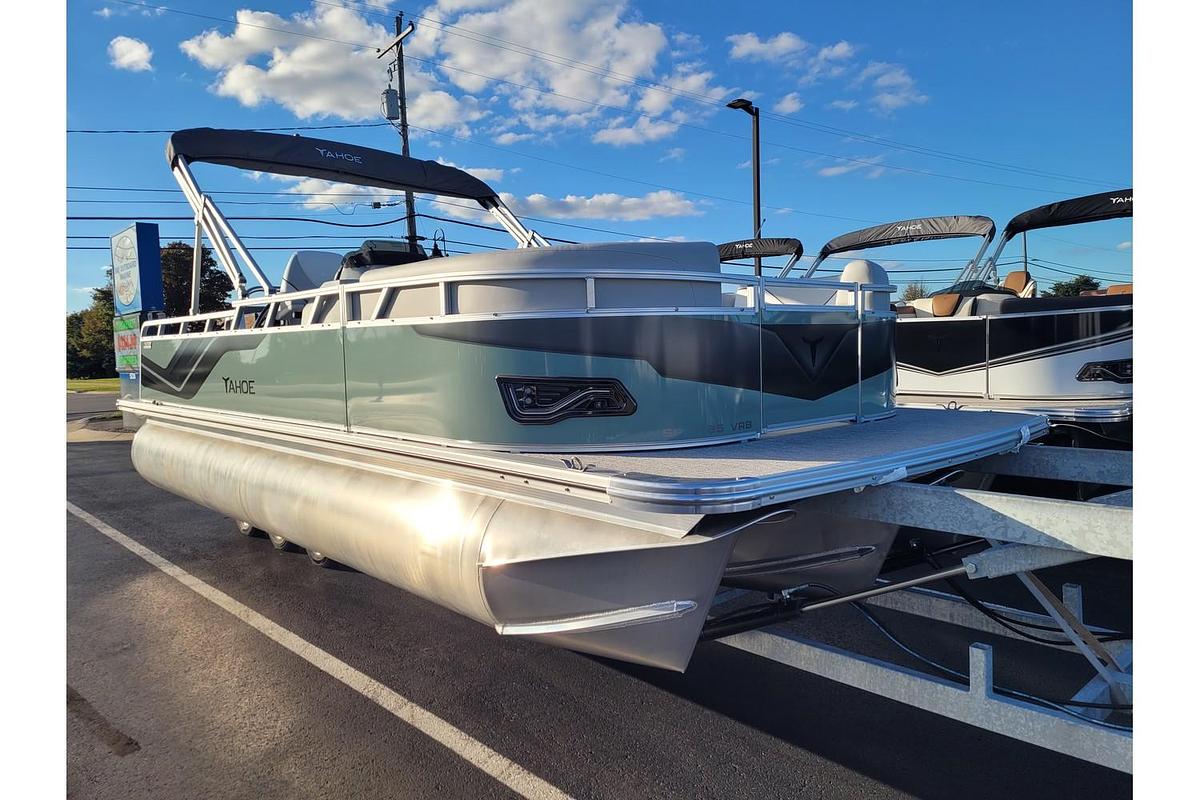 2026 Tahoe Pontoons 2185 Sport 85 Versatile Rear Bench 25" SP