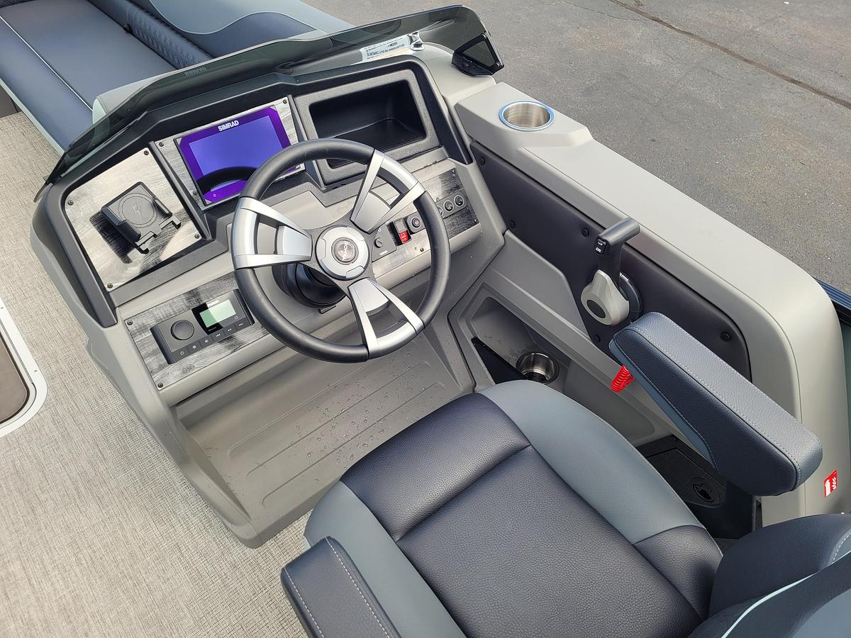 2027 Tahoe Pontoons 2385 Sport 85 Cruise Rear Bench SP25