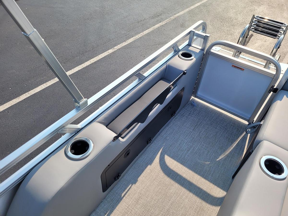 2026 Tahoe Pontoons 2385 LTZ Versatile Rear Lounger SP25